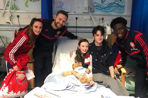 Arsenal Players Score Christmas Cheer